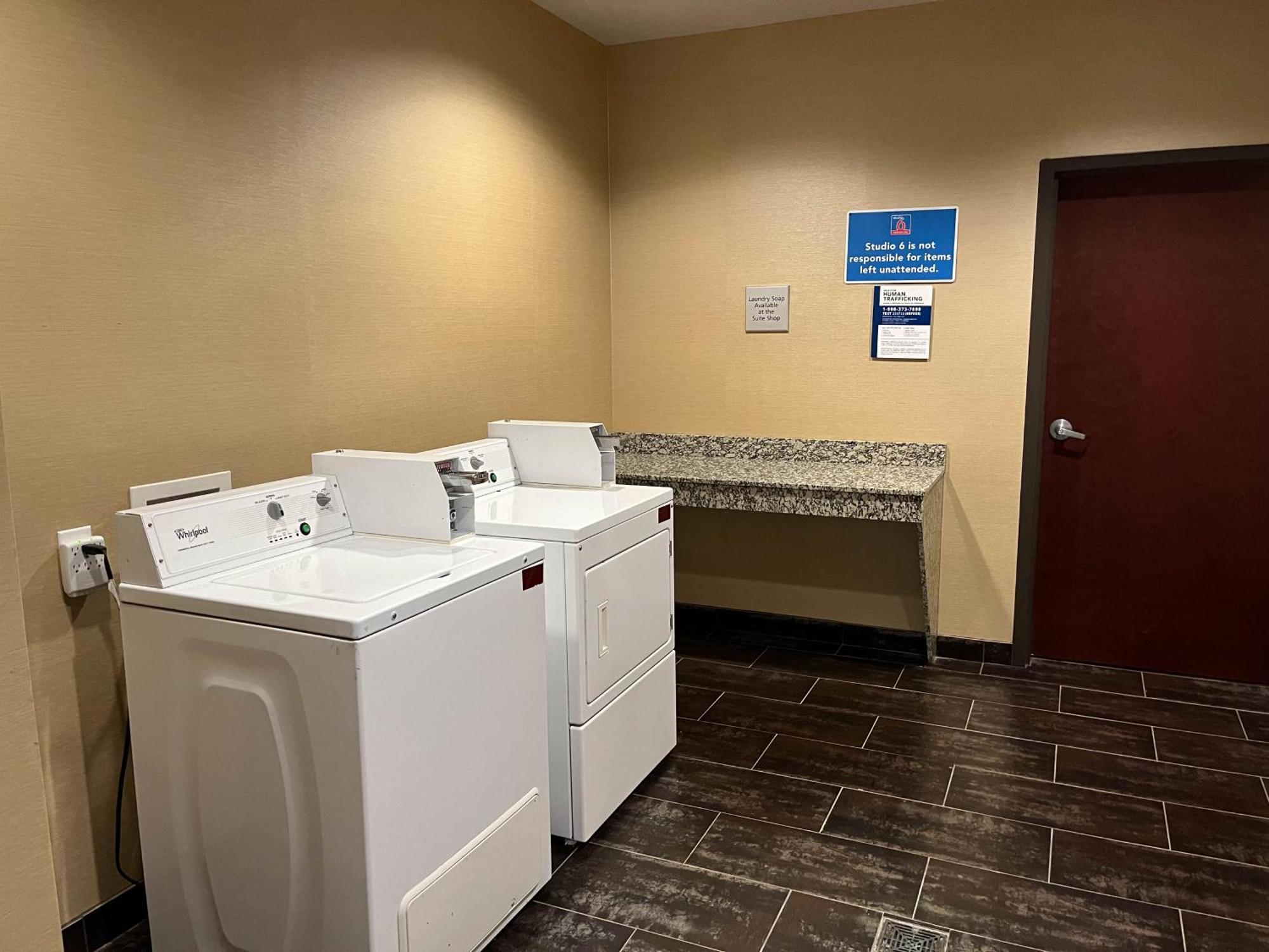 Quality Inn & Suites Pearsall Zewnętrze zdjęcie
