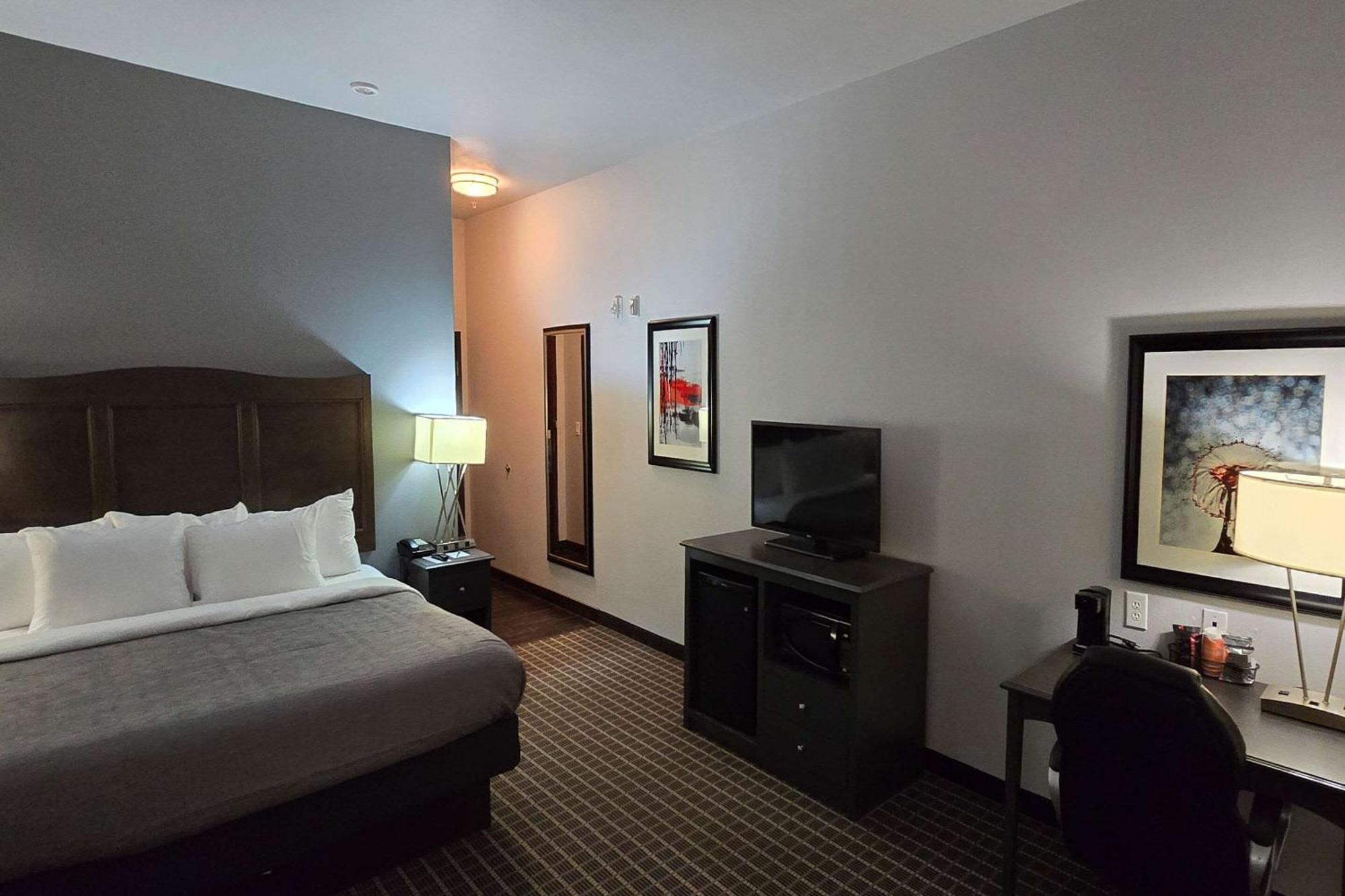 Quality Inn & Suites Pearsall Zewnętrze zdjęcie