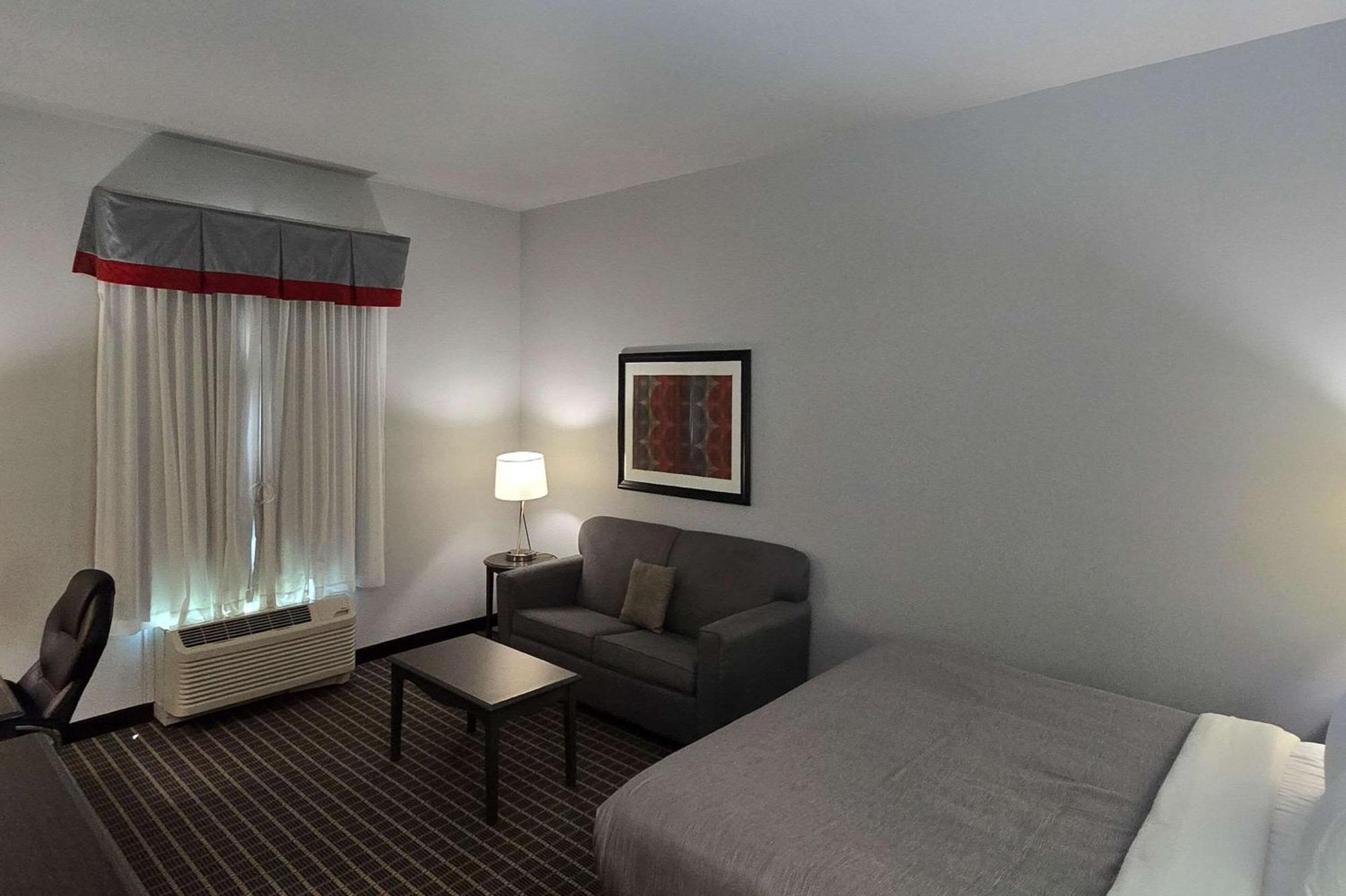 Quality Inn & Suites Pearsall Zewnętrze zdjęcie