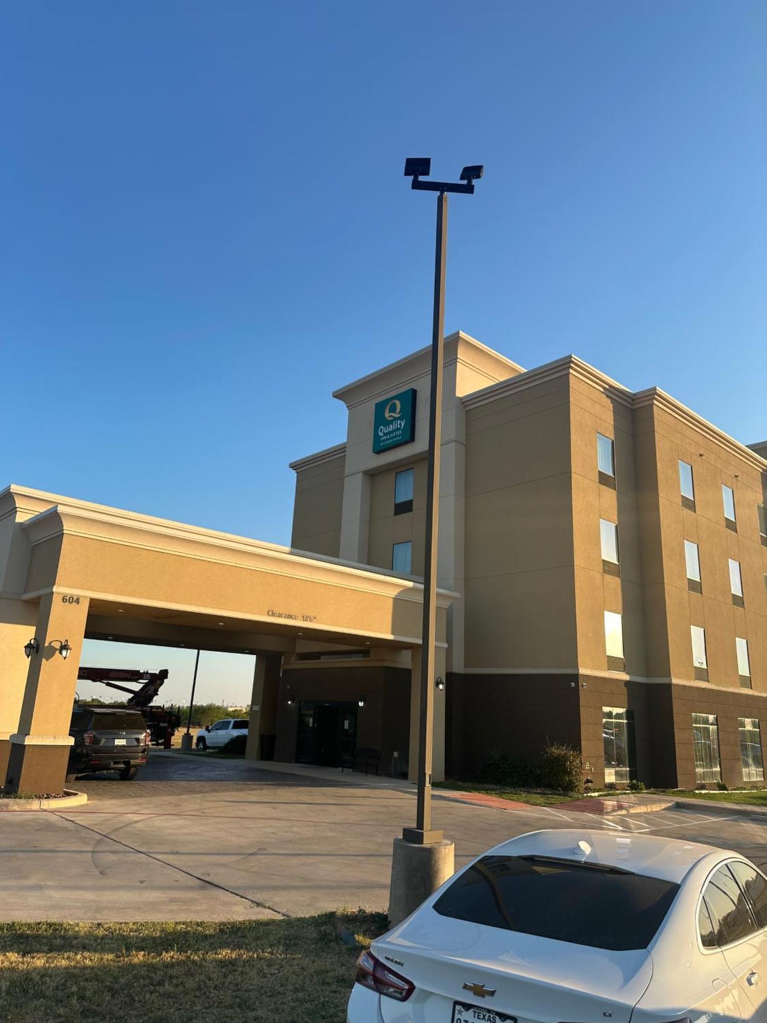Quality Inn & Suites Pearsall Zewnętrze zdjęcie